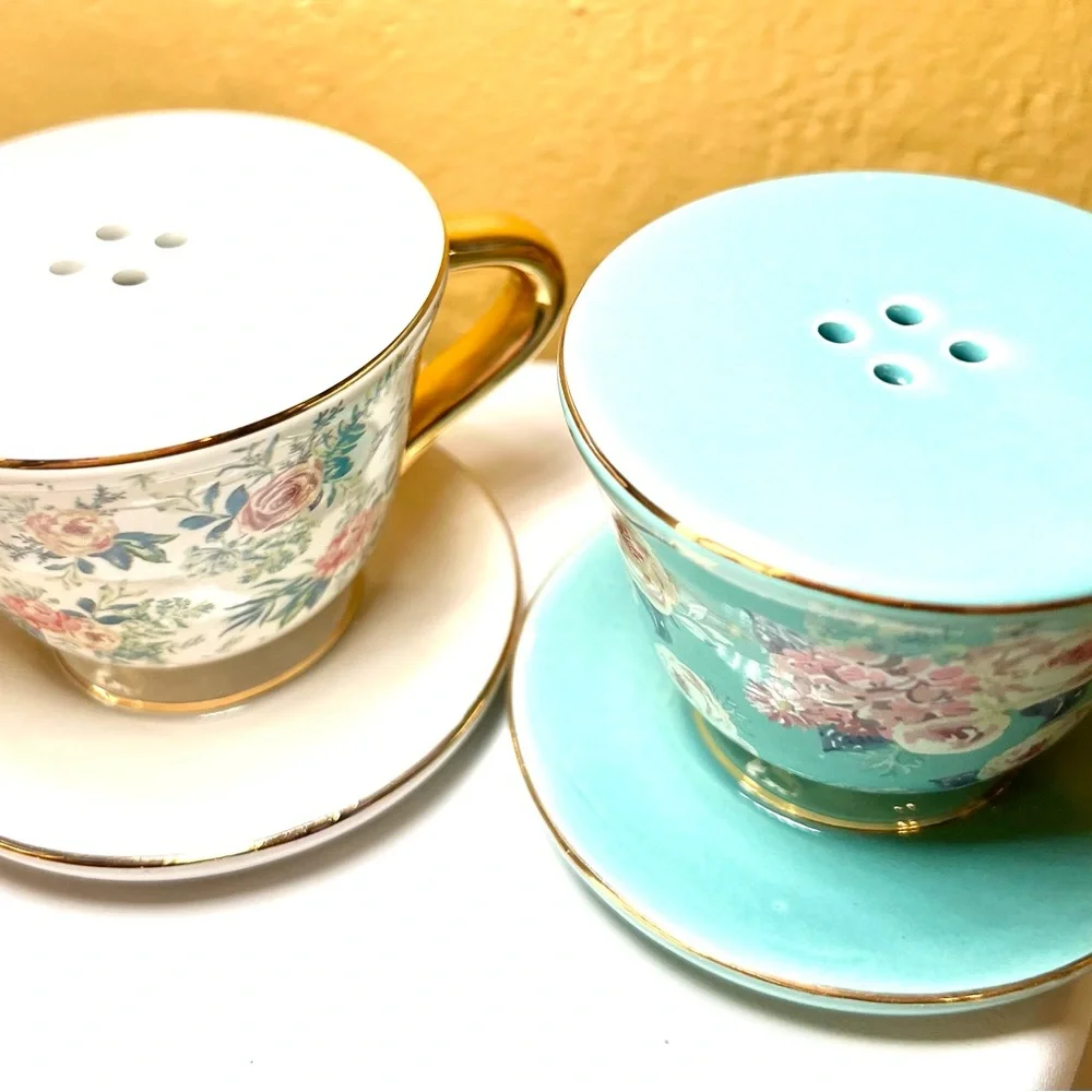 Set of 2 Floral Teacups on Saucers Ceramic Salt & Pepper Shakers Tea Party - Picture 5 of 14